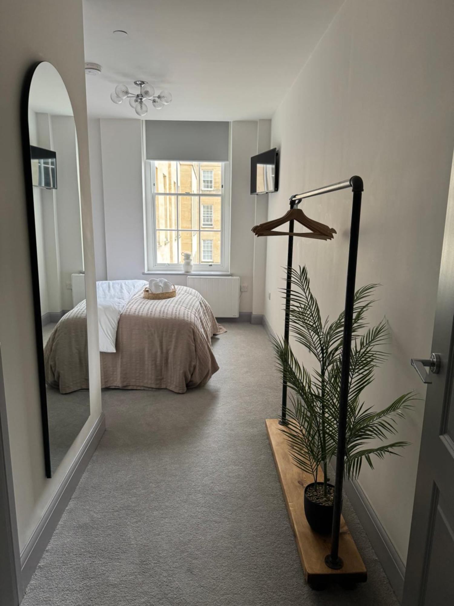 Haus Of Sulis, City Centre Apartment With Lift Access باث المظهر الخارجي الصورة